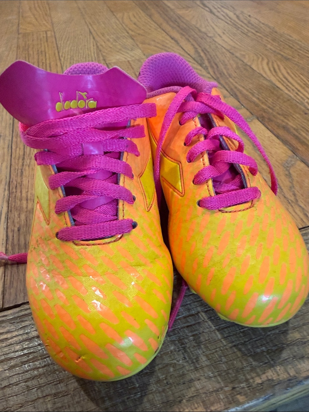 Diadora Kids Orange & Pink Soccer Cleats